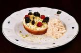 Pinwheel with puff pastry with lemon mascarpone, fruit, caramel whipped cream